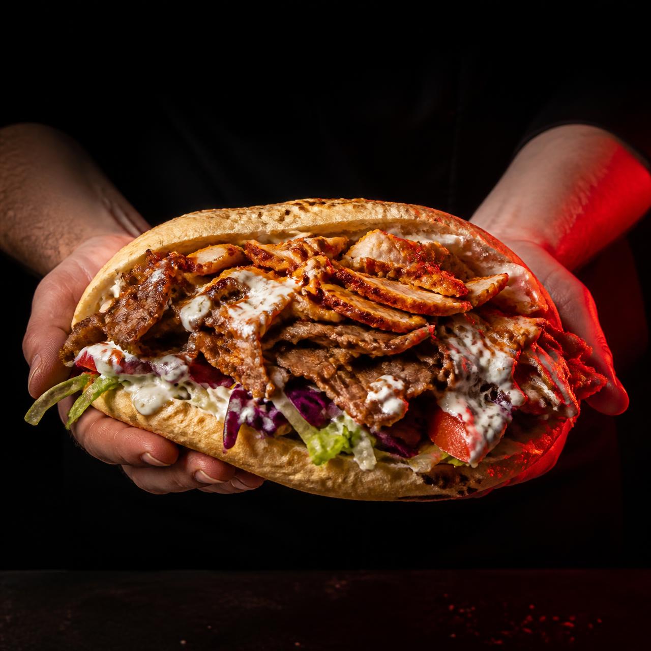 Le Döner ZAKHO, recette signature à deux viandes